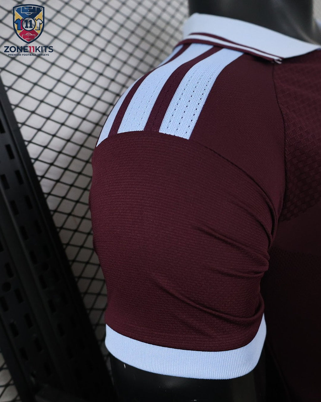 Aston Villa Maillot Domicile 2026/27 - Vue 6