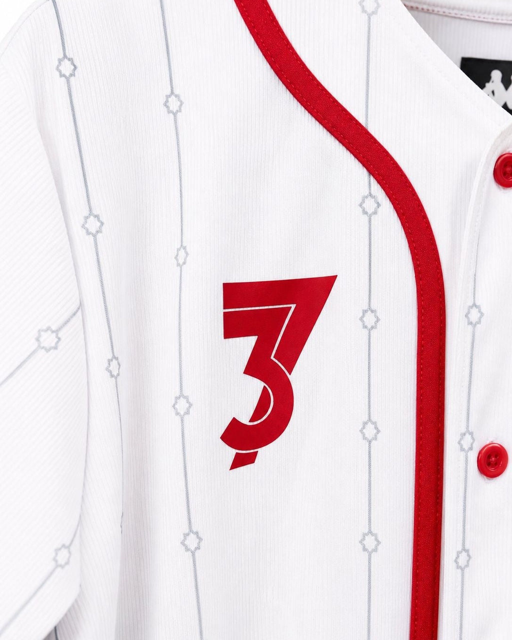 Wydad AC Travel Shirt 25/26 - Col et détail écusson
