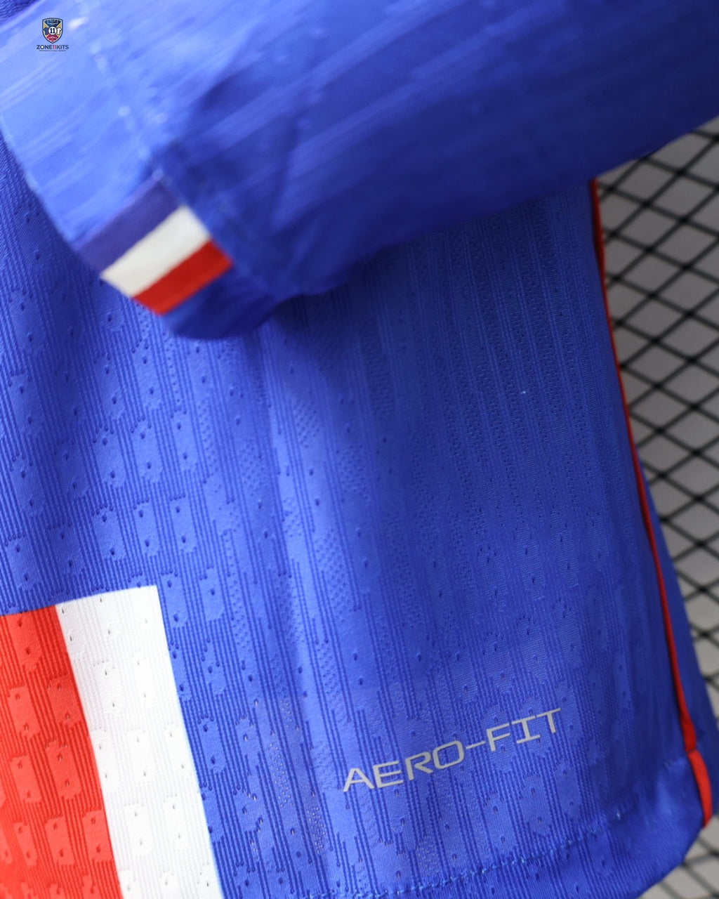 Paris Saint-Germain home kit 2024/25 long sleeve - detail