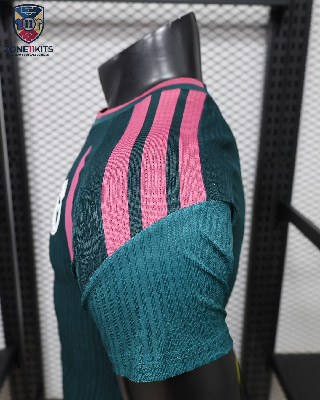Real Madrid Maillot d'Entraînement 2026/27 - Vue 3