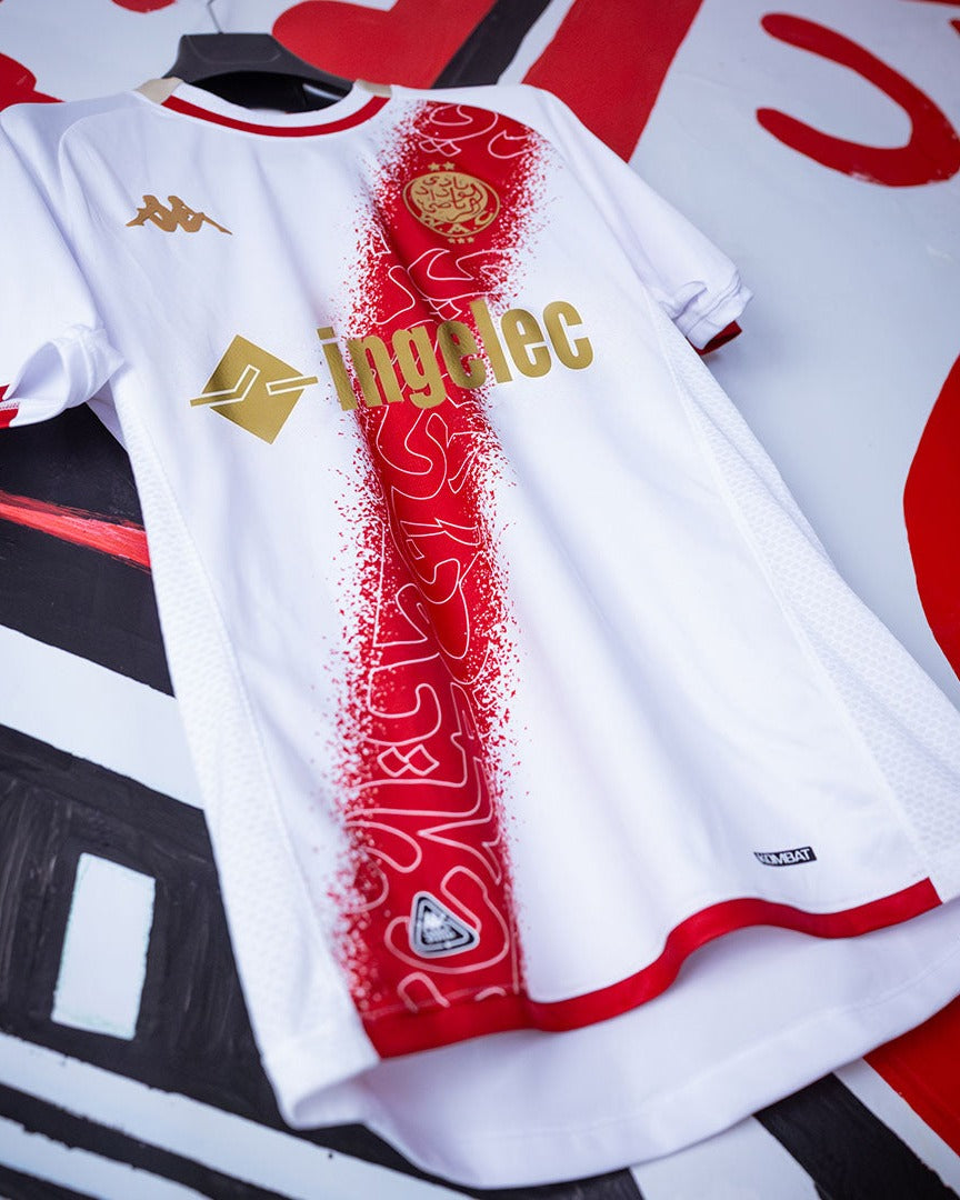 Wydad AC Maillot Away Kappa - Détail diagonale rouge motifs traditionnels